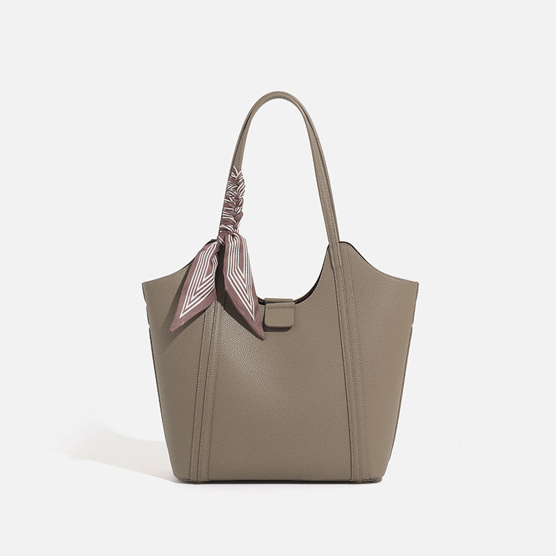 2025 New Fashionable and Exquisite Tote Bag for Women, Versatile Large Capacity Commuter Underarm Bag, Single Shoulder Preferred Style