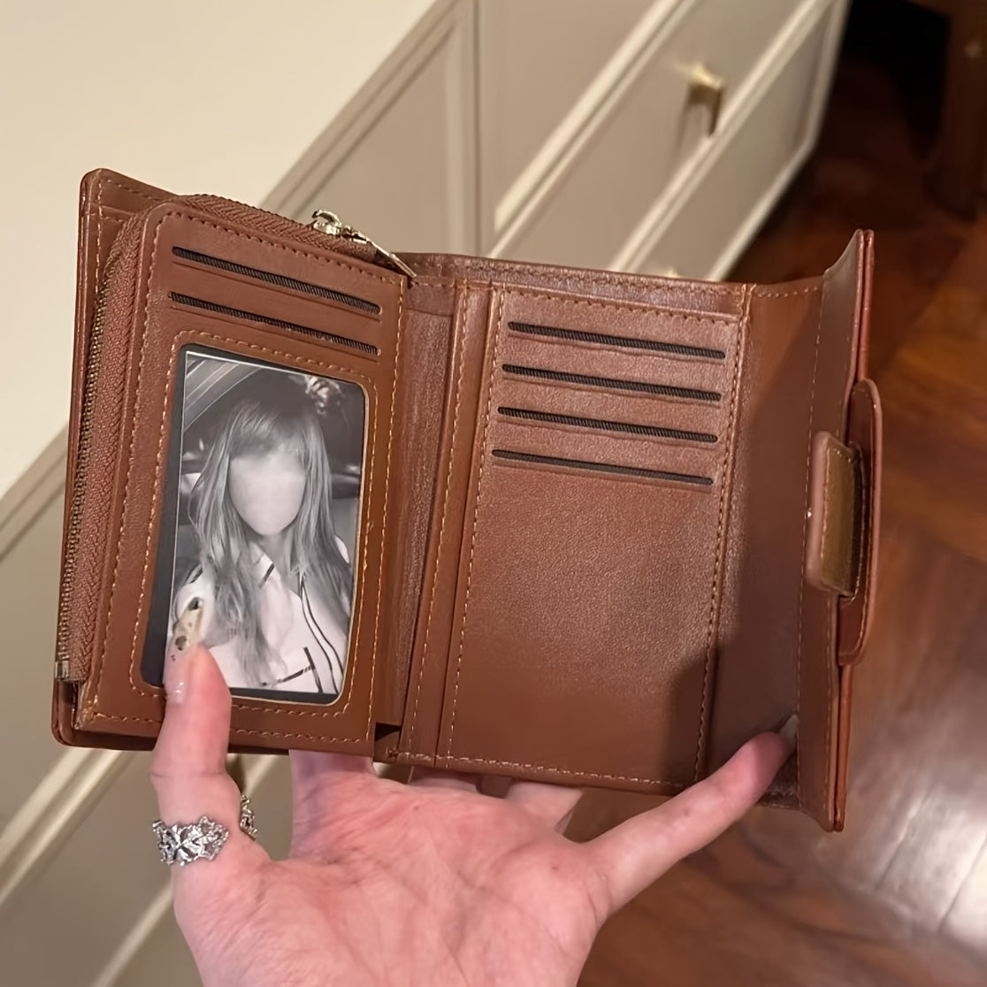 Chic Wallet Vintage Style Brown Crocodile Pattern Wallet for Women | Large Capacity, Multifunctional with Card Slots, Snap Closure, and Coin Purse