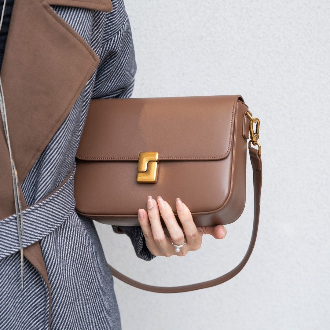 Chic Black Crossbody Bag with Golden-Tone Hardware - Versatile Shoulder Purse for Women, Minimalist Design, Zip Closure, Available in Sizes S to XXL